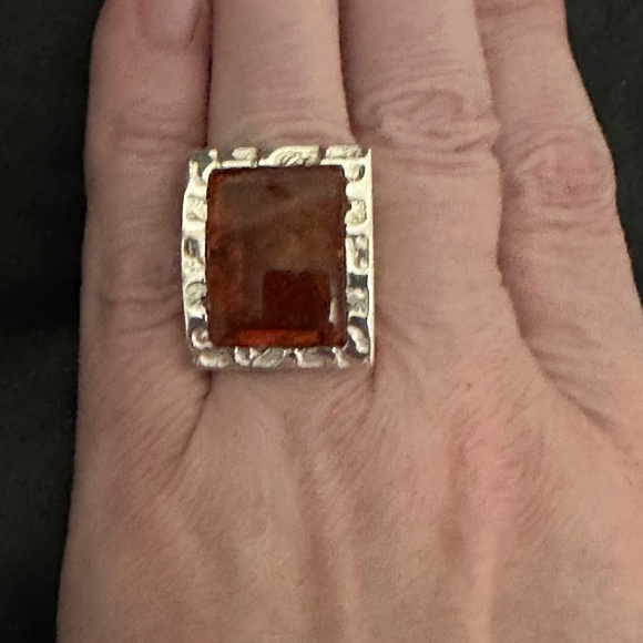 925 Sterling Silver Baltic Amber ring rectangular stone w/textured border & band - Picture 8 of 15
